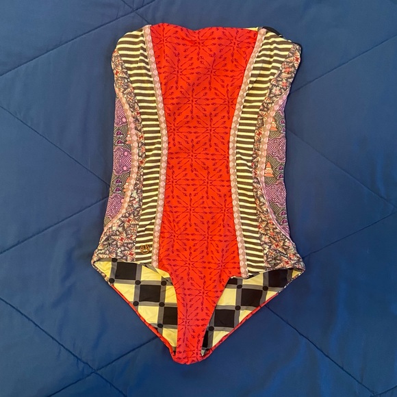 Maaji one piece swimsuit - Picture 4 of 10